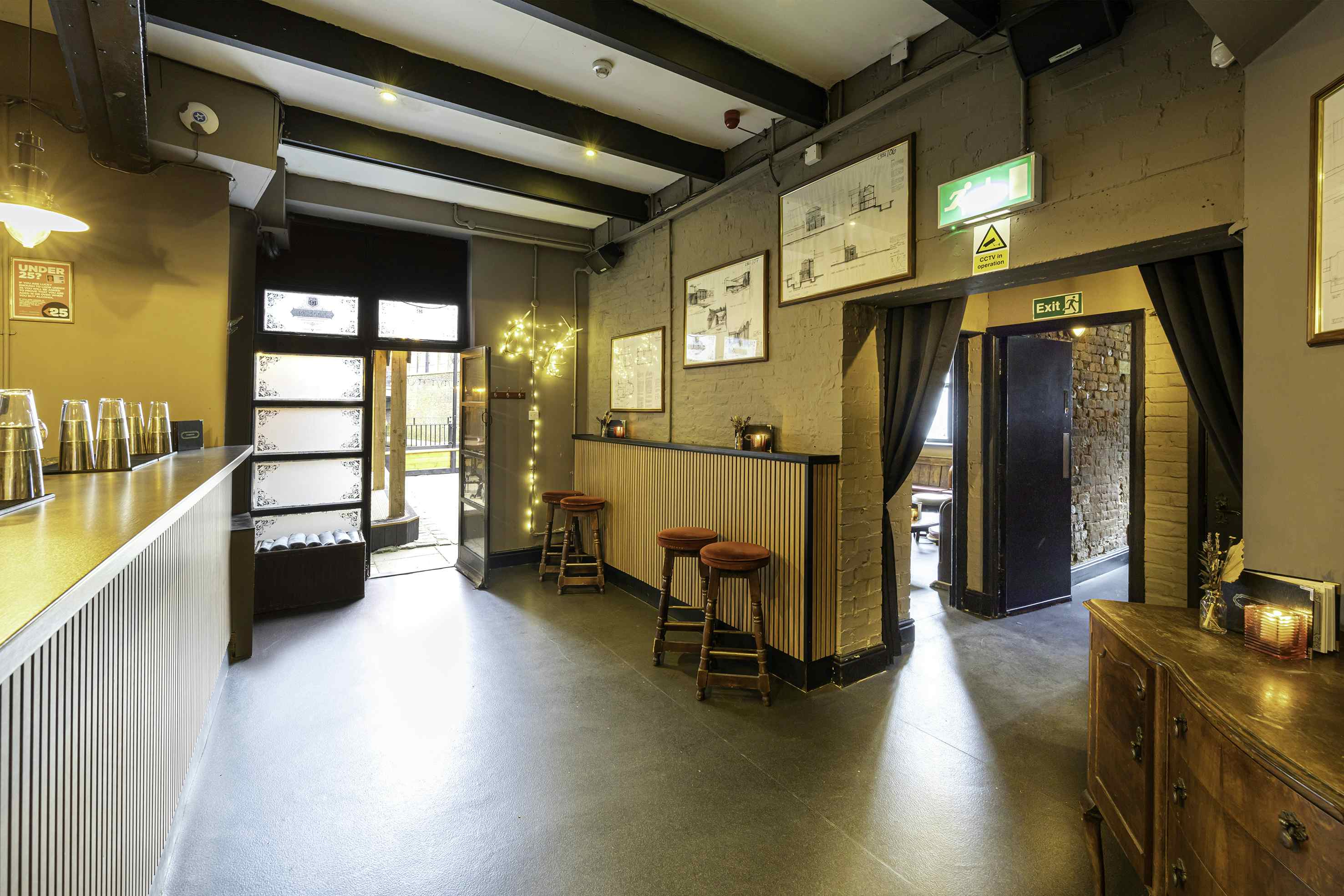 Hire Lounge Bar & Terrace, Lock 91, Manchester • HeadBox